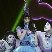 Katy Perry performing at the O2 arena - Photos | Picture 102868